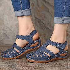 Chaussures neuves à partir du 38 avec leurs boîtes plusieurs tailles dispo. Sandales Ete Conception Confort Clic Fashion