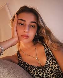 Vicky Ramirez's Instagram, Twitter & Facebook