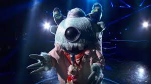Viele indizien haben darauf hingewiesen, welche stars unter alien, anubis und co. The Masked Singer Winner Revealed Cnn