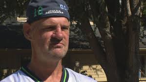 Eric's Heroes: Mountlake Terrace community rallies to replace Doug's stolen  work cart