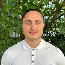 Arthur Collot's Instagram, Twitter & Facebook