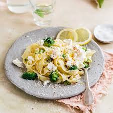 Zitronen Ricotta Pasta Janina And Food Rezept Lebensmittel Essen Ricotta Nudeln Essensrezepte