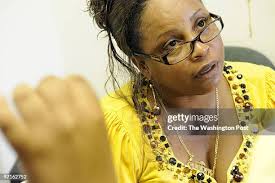 738 Sarah Sharon Stock Photos, High-Res Pictures, and Images