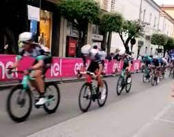 The 7th stage of the giro d'italia starts. Qjohjocctsm8sm