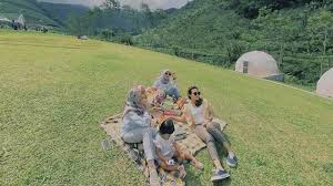 Kereta wisata komersial di indonesia , kereta api uap jaladara , dan museum kereta api ambarawa pt kereta api indonesia juga menyediakan layanan kereta wisata yang tarifnya disesuaikan dengan harga tiket tertinggi pada kereta yang dirangkaikan dengan kereta wisata tersebut. Harga Tiket Masuk Lembah Indah Malang Terbaru 2021 Ada Paket Edufarm Saat Liburan Akhir Pekan Halaman 2 Tribun Travel