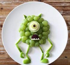 An Easy Halloween Morning Fruit Plate Get The Kiddos To Love Eating Green Fruit Fun Kids Food Kids Meals Food Art