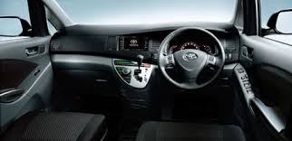 アイシス プラタナ ｕセレクション 2007年5月 のカタログ情報 10040500 中古車の情報なら グーネット トヨタ アイシス アイシス 中古車