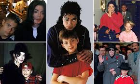 The documentary leaving neverland has revived allegations of sexual abuse against michael jackson. Michael Jackson Paraded His Friendships With Young Boys While Millions Of Fans Did Nothing Daily Mail Online