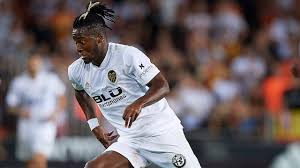 Beşiktaş'ın yeni forveti batshuayi, premier lig'de 15 gol attı. Michy Batshuayi Galatasaray A Transfer Olacak Mi