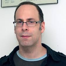 She can see into our souls. I can see into her cuteness! (@GAKIDYAYO)