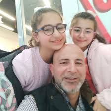 كل الشكر والتقدير لدولة الإمارات العربية المتحدة ولصاحب السمو الشيخ محمد بن  راشد آل مكتوم حاكم دبي .. والشكر لهيئة الثقافة والفنون في دبي على منحي  الإقامة الذهبية . Golden Residence I