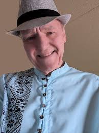 Congratulations to Wayne "Weiner" Brown, winner of a hockey trophy from  Europe! Wayne played for the Belleville McFarlands and the Boston Bruins.