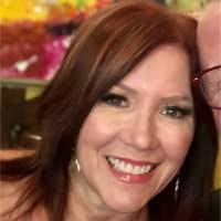 Kim Defoe's Instagram, Twitter & Facebook