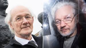 Julian assange, sığındığı londra'daki ekvador büyükelçiliği'nden bugün çıkartılmasının ardından polis tarafından gözaltına alındı. Julian Assange Held Oder Krimineller Stern De