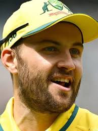 Michael Vaughan responds to Ravi Shastri's picture with Shah Rukh Khan and  Raveena Tandon