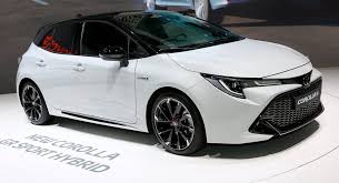 Toyota Corolla Ditches Petrol Option Becomes Hybrid Only In The Uk Carscoops