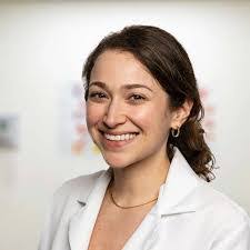 Heather Frye's Instagram, Twitter & Facebook