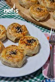 kiymali pirasali borek videolu nefis yemek tarifleri yemek tarifleri yemek gida