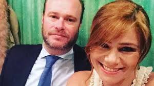Na verdade, ana brito e cunha decidiu que teria de pintar as cadeiras de branco e o objetivo está quase cumprido. Video Ana Brito E Cunha Acorda Com Surpresa Romantica Em Dia Especial