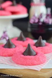 Indulge in cakes, brownies, cookies, cheesecakes and all of your favourite flavourful desserts with hershey's kitchens, the dessert experts. Strawberry Truffle Kiss Cookies