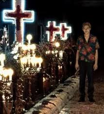 Romeo Sees Juliet Dead On The Altar In Her Tomb Luhrmann Version Romeo And Juliet Film Romeo And Juliet Juliet Capulet