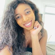 Janet Thompkins's Instagram, Twitter & Facebook