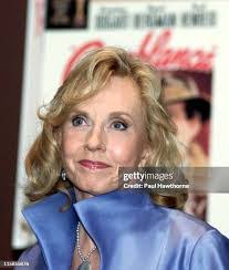 Pia Lindstrom's Instagram, Twitter & Facebook