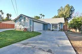Whether you're traveling with friends, family, or even pets, vrbo holiday homes have the best amenities for hanging out with the people that matter most, including pool and private pool. 19372 El Rivino Rd Bloomington Ca 92316 Mls Iv15039996 Redfin