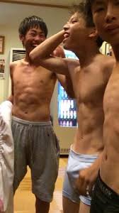 もっこり@勃起 @mvjgvd7583 - Twitter Profile | Sotwe