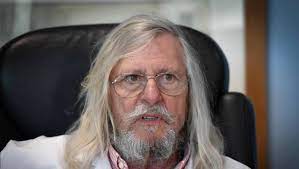 Supplément au n°1235 de coiffure de paris. Portrait Coronavirus Qui Est Didier Raoult Ce Medecin Qui Aime Sortir Des Cases