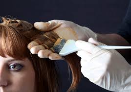 For you to have relief from these early symptoms of hair dye allergies, you need to rinse off with mild shampoo and remove the excess dye. Face Rashes After Coloring Hair