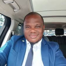 LE PSG pratique le meilleur football ⚽️ que j'ai pu voir depuis que je suis  né. Fier d'être Parisien 2-0.