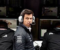 He was married to susie wolff on 17 october 2011. Blick Ins Archiv Toto Wolffs Geheimes Leben