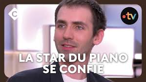 Emmanuel Roberts Dugal, pianiste poursuit sa jeune carrière avec cette «  Carte Blanche »