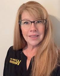 Chelsea Strawmyer's Instagram, Twitter & Facebook