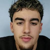 20+ perfiles de «Levy»