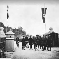 Looking for italy flag ww2 pictures? Why Weren T Italians Viewed As Negatively As Germans And Japanese In Wwii Quora