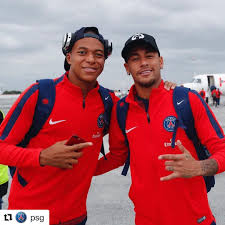 K Mbappe29 Repost Psg En Route Neymarjr Mbappe Psg Football Paris Neymar Neymar Football Psg