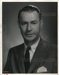 1958 Press Photo Dr. Everett R. Seale, 1017 Medical Arts Building, Houston,  TX