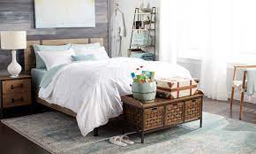 I also use these techniques when i do flat. Create A Guest Bedroom Your Visitors Will Love Overstock Com