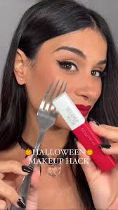 Caroline Blain (blaincaroline)