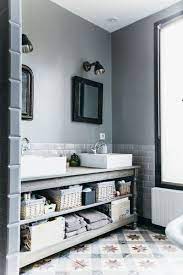 Vous avez un projet de salle de bain ? Sur Un Meuble En Bois Esprit Meuble De Metier Am Pm Deux Vasques Ont Ete Posees Les Miroirs Aux Li Deco Salle De Bain Idee Salle De Bain Idees Salle De Bain