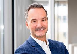 Buzz: People Archives