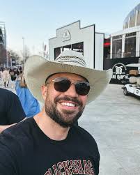 Jesus loves ya 🏜️