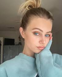 Mallory Abraham : r/MalloryAbraham