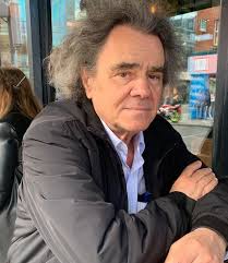 Turistas decepcionados com imundície das praias da Ilha de Moçambique P.04