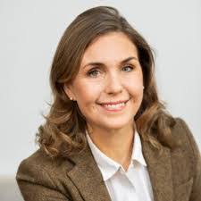 Nina Levin's Instagram, Twitter & Facebook