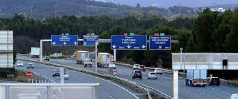 La moins chère est en bus, ce qui coûte 31€. Frontiere France Espagne En Direct