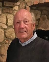 Michelle Cossette's Instagram, Twitter & Facebook