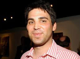 Kevin Turen, productor de "Euphoria", fallece tras una emergencia médica  mientras conducía